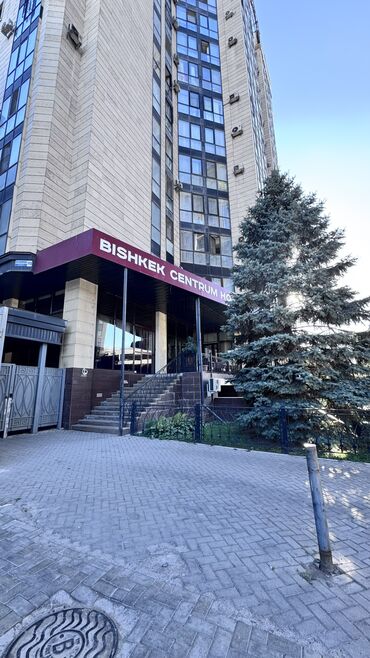 сдаю квартиру долгосрочное цум гум дордой плаза рядом: 2 комнаты, 68 м², Элитка, 10 этаж, Старый ремонт