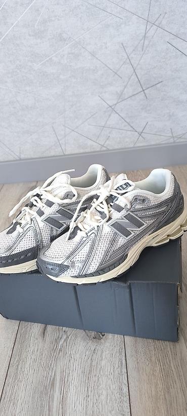 nbglobal обувь: Мужские кроссовки, 39.5, New Balance, Новый, цвет - Белый — 1