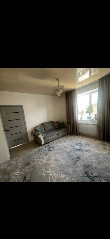 жилой дом бишкек: 70 м², 4 комнаты, Парковка, Забор, огорожен