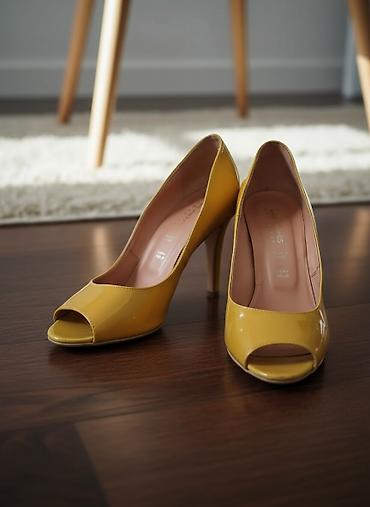 platforma ugg: Ayaqqabı təmiz dəridən razmer 40 İtaliya 2 dəfə geyinilib yenidən — 1