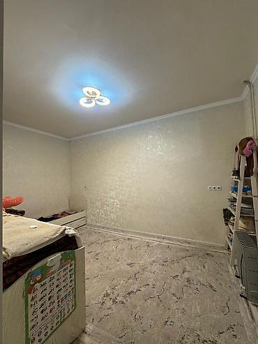 Продажа коттеджей и домов: 📣 4 сотых жер тилкеси менен чоң жер үй сатылат! 📍 Дареги: Кенен ПМК — 4