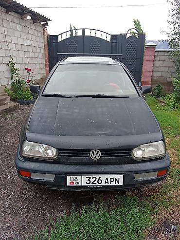 резиновое: Volkswagen Golf: 1993 г., 1.6 л, Механика, Бензин, Хэтчбэк — 1