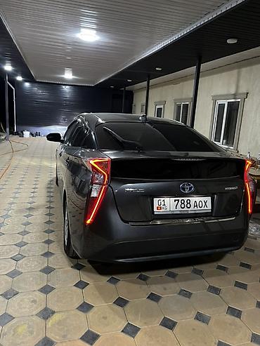 Toyota: Toyota Prius: 2017 г., 1.8 л, Робот, Гибрид, Хэтчбэк — 4
