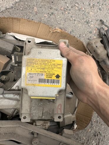 Другие автозапчасти: Запчасти для Mitsubishi space gear — 139