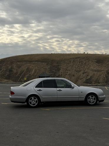 продаю эвакуатор спринтер: Mercedes-Benz E-Class: 1999 г., 2.8 л, Автомат, Бензин, Седан — 8