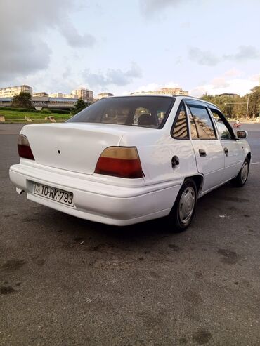 Daewoo: Daewoo Nexia: 1.5 l | 1996 il Sedan