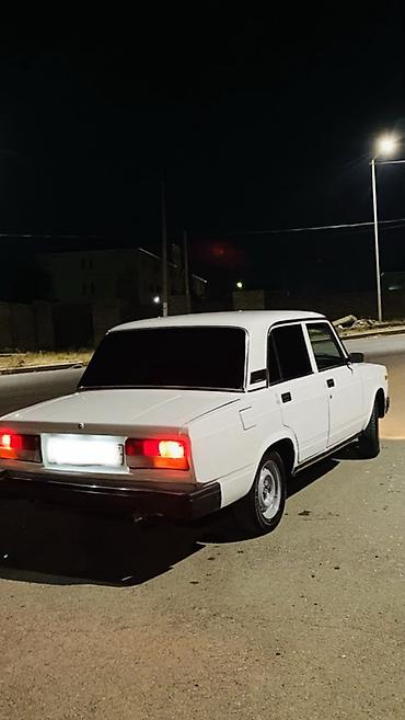 vintilyator satışı: VAZ 2107 sedan – klassik ağ kuzov, 4 qapı, arxa ötürücülü. Gecə — 2