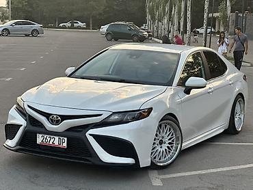 corolla 2016: Toyota Camry: 2020 г., 2.5 л, Автомат, Бензин, Седан — 2