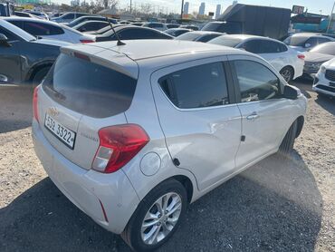 Chevrolet: Chevrolet Spark: 2019 г., 1 л, Робот, Бензин, Хэтчбэк — 2
