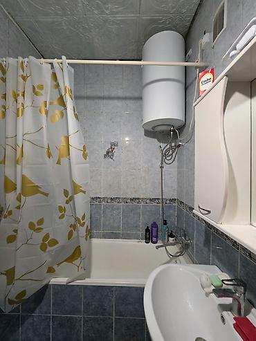 Продажа коттеджей и домов: 6 комнат и более, 207 м², 9 соток, Бишкек, Арча-Бешик ж/м Собственник — 21