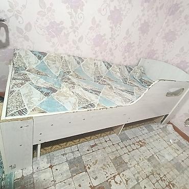 бир кишилик кровать: Односпальная кровать с бортиком и нишей для хранения. Можем — 2
