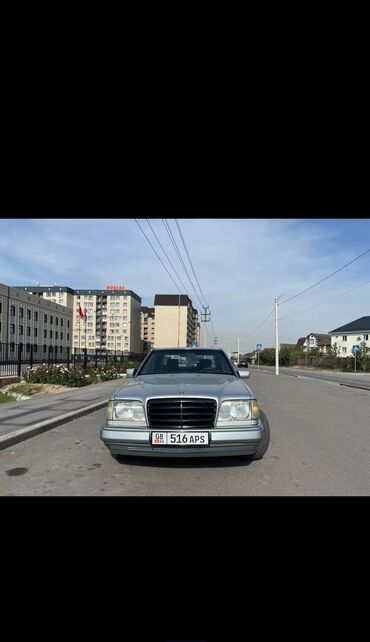 кузов тентованный: Mercedes-Benz W124: 1995 г., 2.2 л, Механика, Бензин, Седан