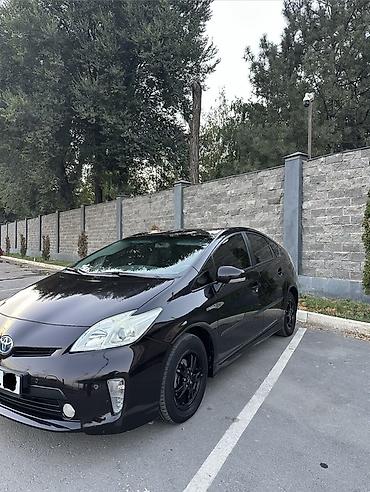 highlander 2017: Toyota Prius: 2013 г., 1.8 л, Вариатор, Гибрид, Хэтчбэк — 2