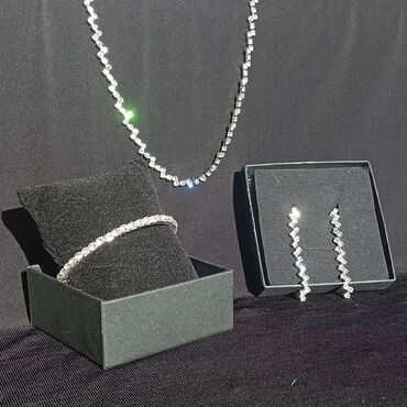 teget odelo: Trodelni set od nerđajućeg čelika 💎 Dužina ogrlice je 45 cm Narukvica