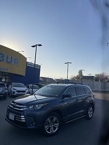 пороги подножки: Toyota Highlander: 2019 г., 3.5 л, Автомат, Гибрид, Кроссовер — 2