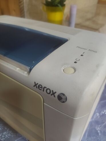 Printerlər: Printer xerox 3040 ehtiyat hissələri. İşlənmişdir. Çap etmir