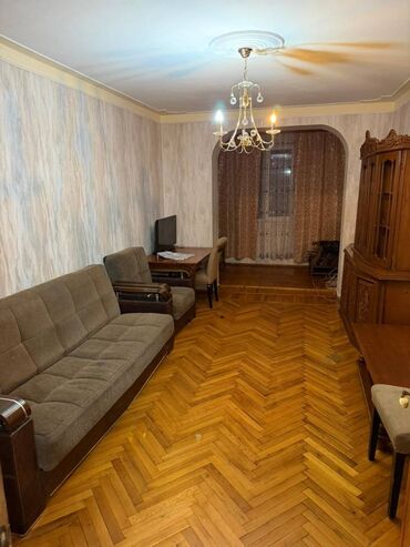 Uzunmüddətli kirayə mənzillər: Nizami rayonu, Neftçilər metrosunun yaxını, Xəzər Universitetinin — 1