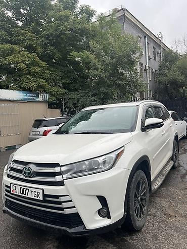 америк: Toyota Highlander: 2018 г., 3.5 л, Вариатор, Гибрид, Кроссовер — 2
