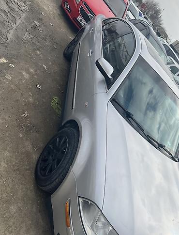 vossen diskler: Volkswagen Passat sedan – gümüşü rəng, qara radiator barmaqlığı və — 3