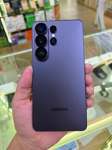 Tecno: Смартфон Samsung S 26 ultra (предположительно) в тёмно‑синем цвете — 6