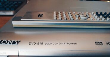 DVD и Blu-ray плееры: DVD видео плеер SONY ( DVD-518), б/у, в отличном состоянии рабочий