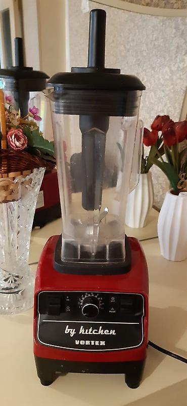 Professional blender
Az istifadə olunub 
Qiymət 300
Endirim olunacaq
