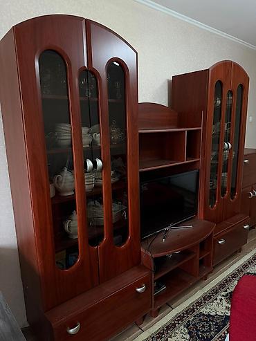 шкаф для одежды буу: Гарнитур для зала, Б/у, Шкаф — 2