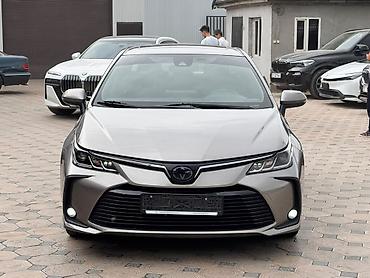 corolla 2022: Toyota Corolla: 2021 г., 1.8 л, Вариатор, Гибрид, Седан — 4