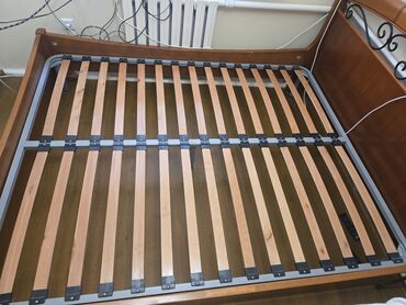 купить блок питания в бишкеке: Двуспальная кровать, Б/у, С матрасом, длина - 2000 см