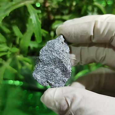 Dekorativ daşlar: Metal Tərkibli Təbii Daşların Satışı – Nadir Kolleksiya Nümunəsi 💎 Bu — 17