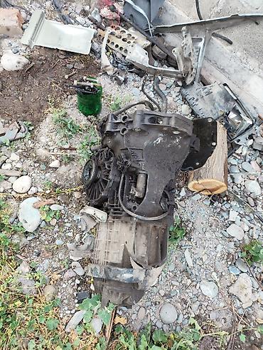 Другие детали кузова: Запчасти Audi (вероятно Audi 80/90 B3/B4, седан/универсал) — разбор — 6