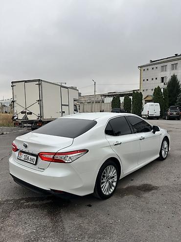 Toyota: Toyota Camry: 2019 г., 2.5 л, Гибрид, Седан — 9