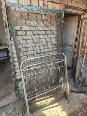 купить горку в зал: Металлическая кровать с сетчатым основанием - Разборная конструкция