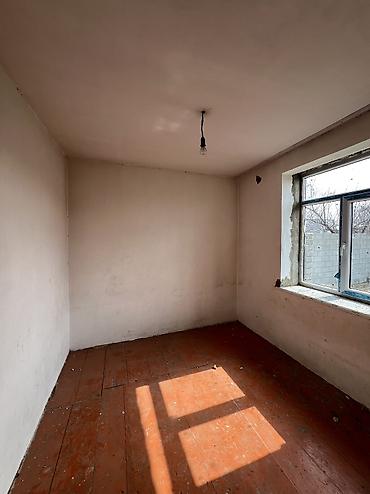 Продажа коттеджей и домов: Шопоков шаарынан уй сатылат ул.Вокзальная Участок: 6 соток Кызыл at lalafo.kg — 6 Продажа коттеджей и домов: Шопоков шаарынан уй сатылат ул.Вокзальная Участок: 6 соток Кызыл — 6