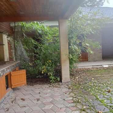 Həyət evləri və villaların satışı: 8 otaq, 1000 kv. m, Orta təmir — 14