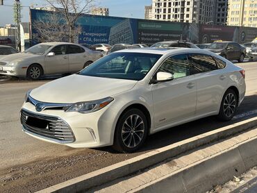 форестер 2018: Toyota Avalon: 2018 г., 2.5 л, Вариатор, Гибрид, Седан