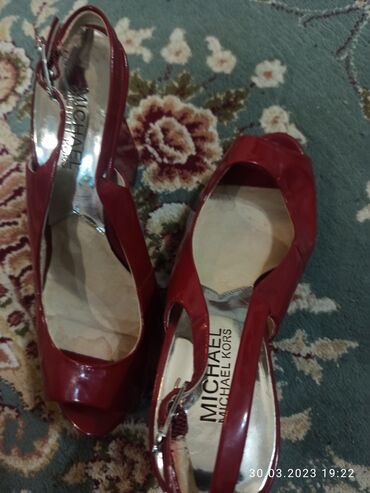 туфли бархатные: Туфли Michael Kors, 36.5, цвет - Красный