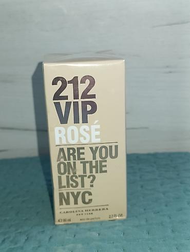 parfemi si: Carolina Herrera 212 VIP Rosé – eau de parfum za žene - Zapremina: 80 — 1