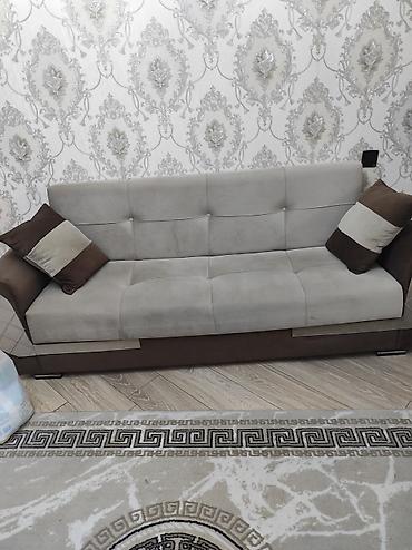 Divanlar: Çevrilən divan bazalı – bej/qəhvəyi rəng kombinasiya - 3 yerlik rahat — 1