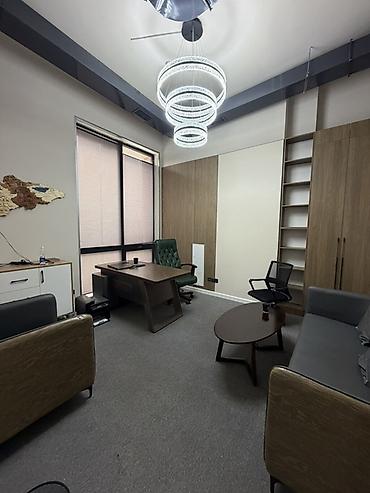 Коммерческая недвижимость: Сдаю Офис целиком: IT-компания, 108 м², В административном здании, С ремонтом, С отдельным входом — 3
