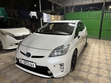 чехол на приус: Toyota Prius: 2015 г., 1.8 л, Гибрид, Хетчбек