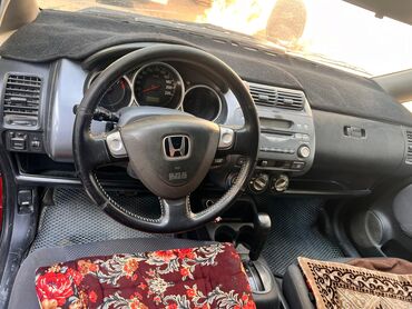 рассрочка авто бишкек без первоначального взноса: Honda Jazz: 2002 г., 1.4 л, Вариатор, Бензин, Хэтчбэк