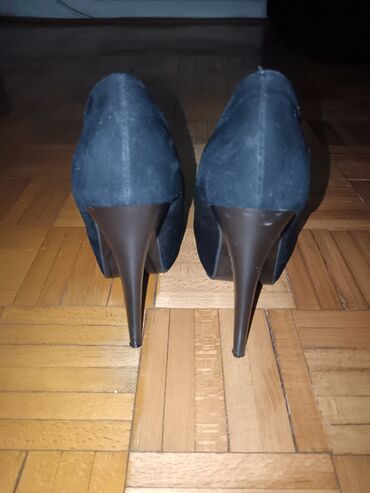 cipele crne i torbica gratis: Salonke, 38