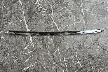 Бампер и комплектующие: Накладка на бампер Toyota, Новый, Оригинал — 8