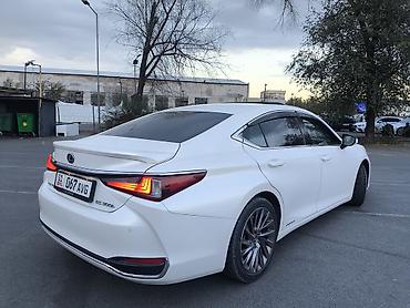es 300 h: Lexus ES: 2018 г., 2.5 л, Гибрид, Седан — 4