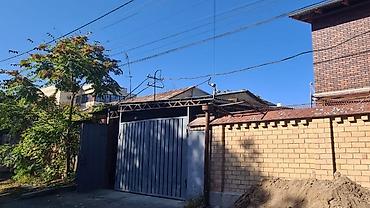 Продажа полдома: ЮНУСАЛИЕВА/АХУНБАЕВА! УЧАСТОК - 4,2 СОТОК!!! 5-ти КОМНАТНЫЙ (пол — 15