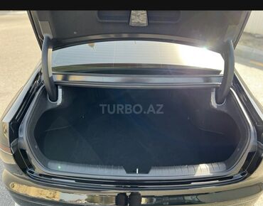 bentley azure 6.8 twin turbo: Hyundai Azera: 1.6 l | 2024 il Sedan