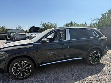 чон арвк: Geely Monjaro: 2025 г., 2 л, Робот, Бензин, Кроссовер — 2