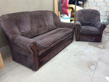 işlənmiş divan satılır: Di̇van-kravat, İşlənmiş, Açılan, Bazasız, Parça, Ödənişli çatdırılma