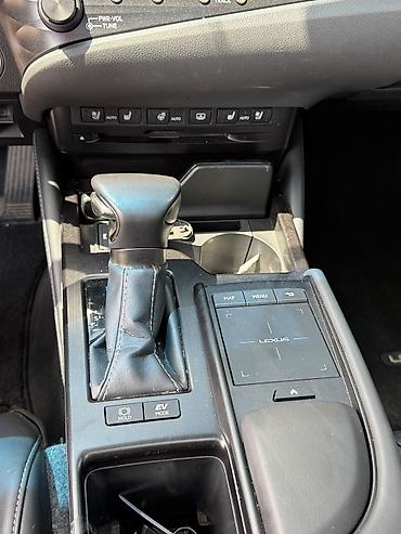 lexus cs: Lexus ES: 2021 г., Гибрид, Седан — 10